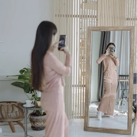 FullLengthMirror